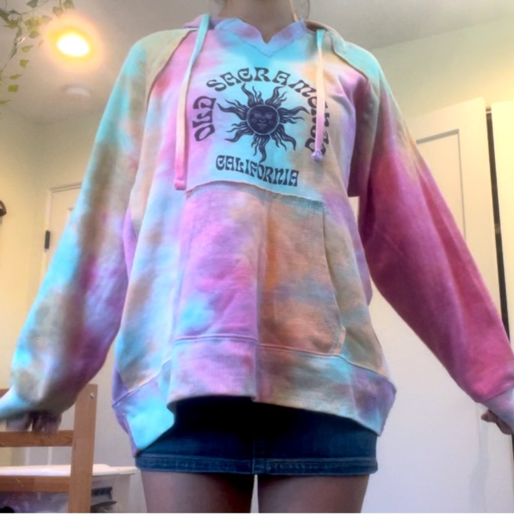Tie-Dye Sun Graphic Hoodie - Pastel Multicolor Women’s Top